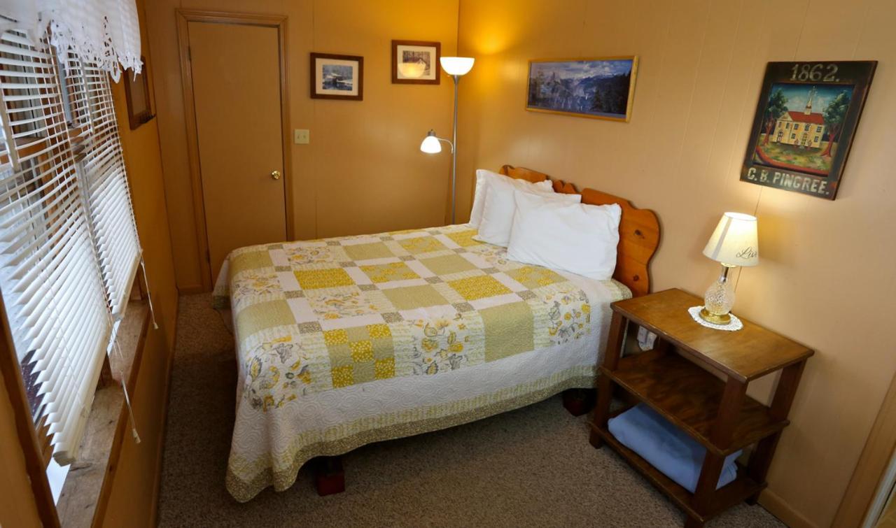 Alpine Inn Little Switzerland Экстерьер фото